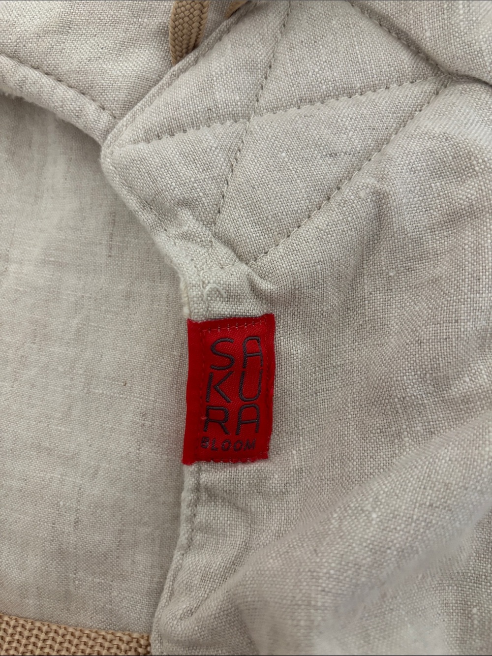Ivory Eyelet Scout - Picture 2 of 3